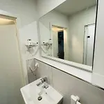 Hotel Iq