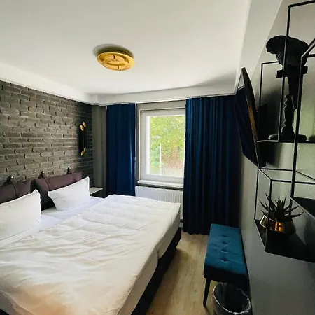 Hotel Iq