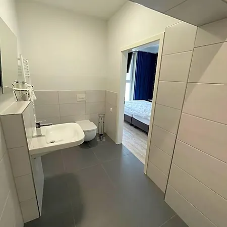 Hotel Iq 2*
